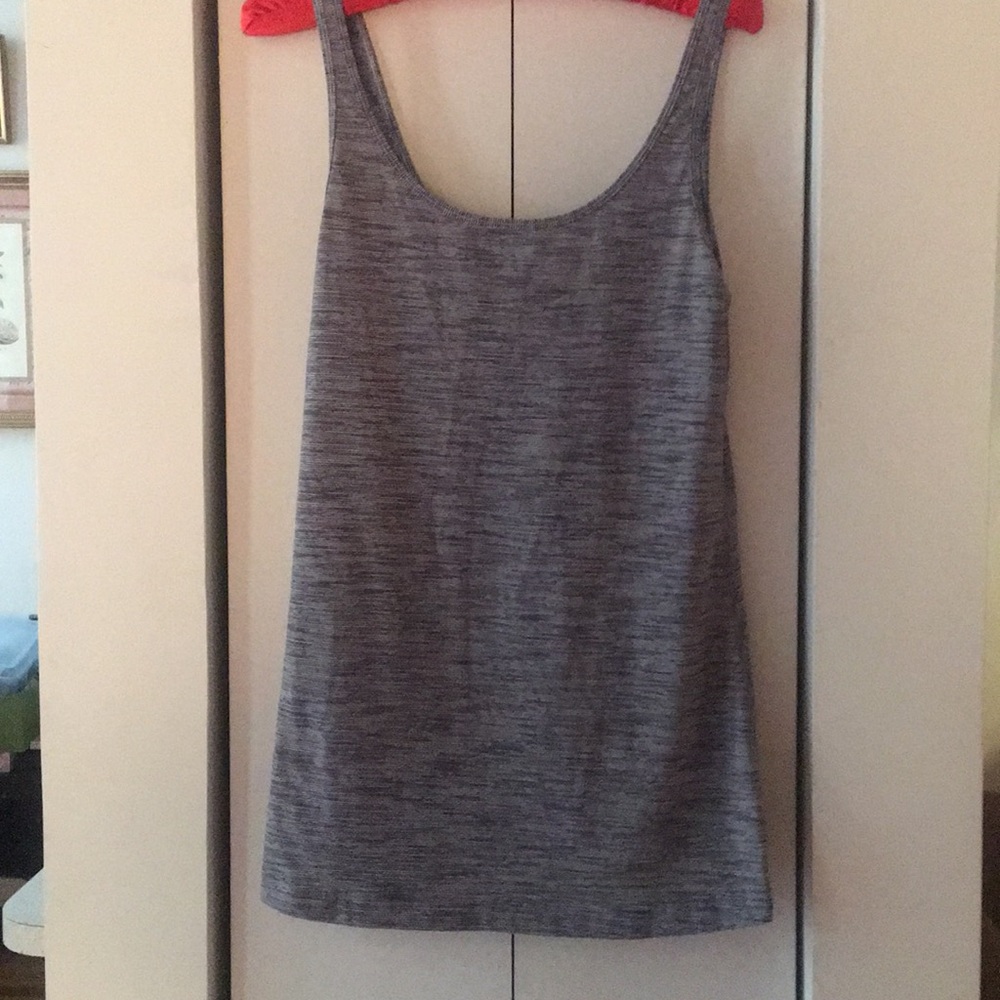 Lulu lemon tank top, excellent condition!